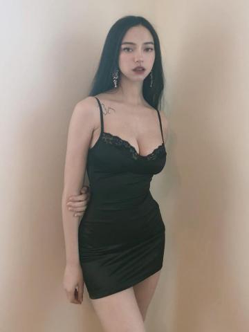 Агния Аппетитная Брюнетка